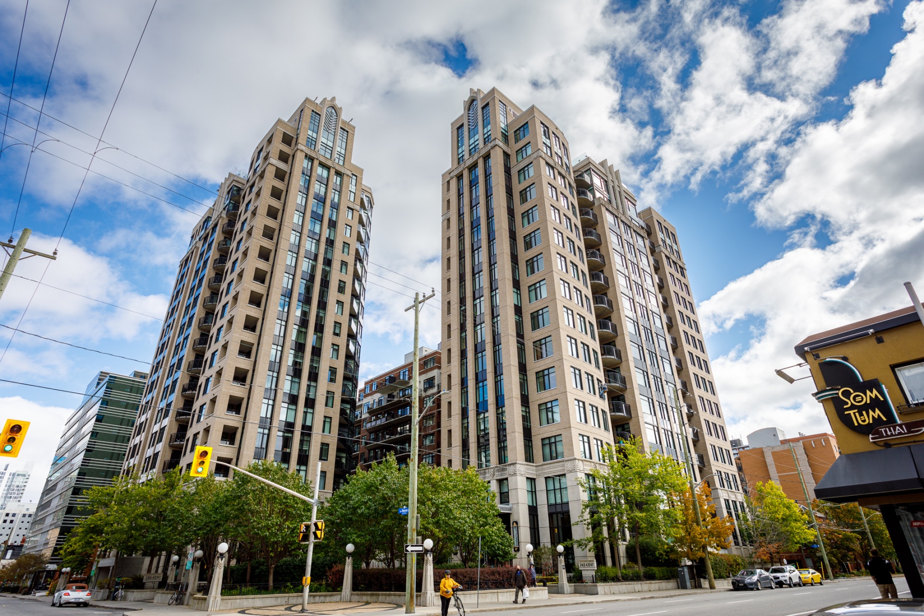235 Kent Street - 1013