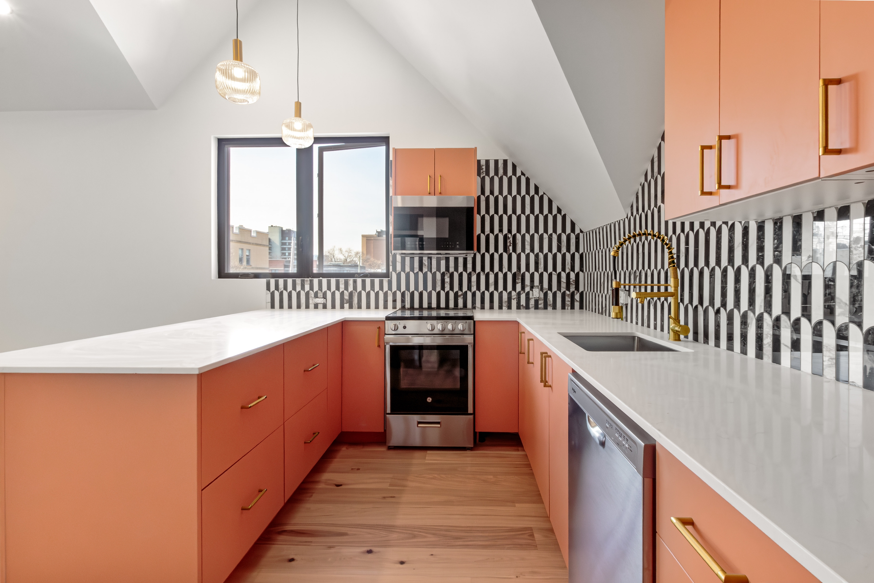 476 Rue Wilbrod Street - 303