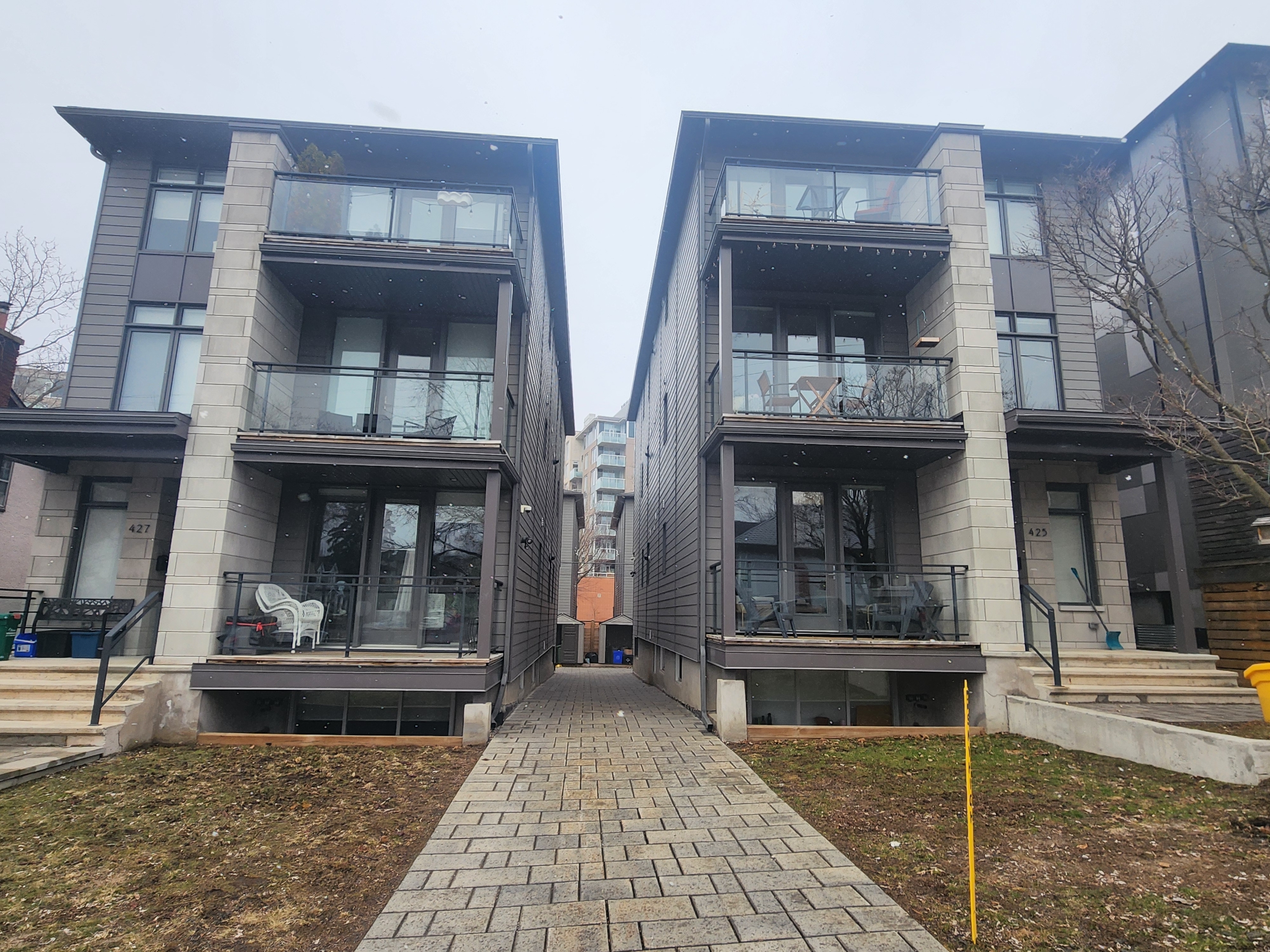 427 Ravenhill Avenue - 3