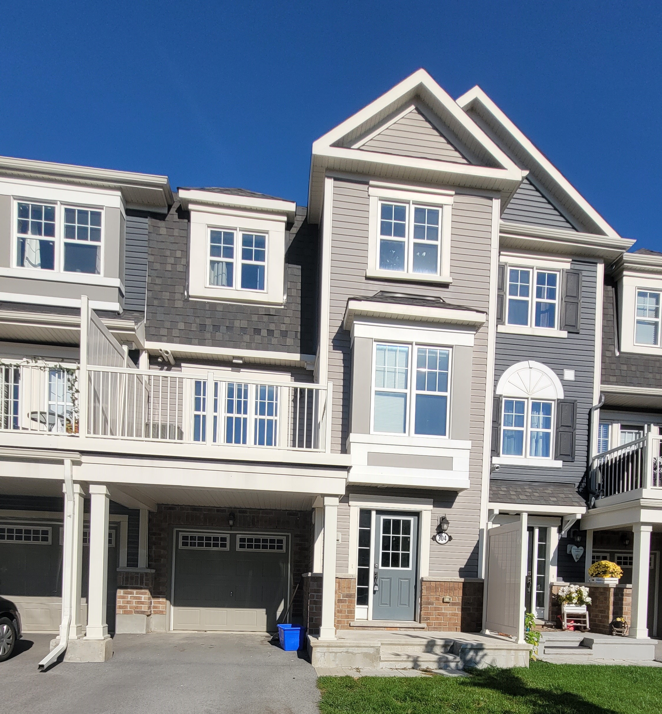 304 Pumpkinseed Crescent