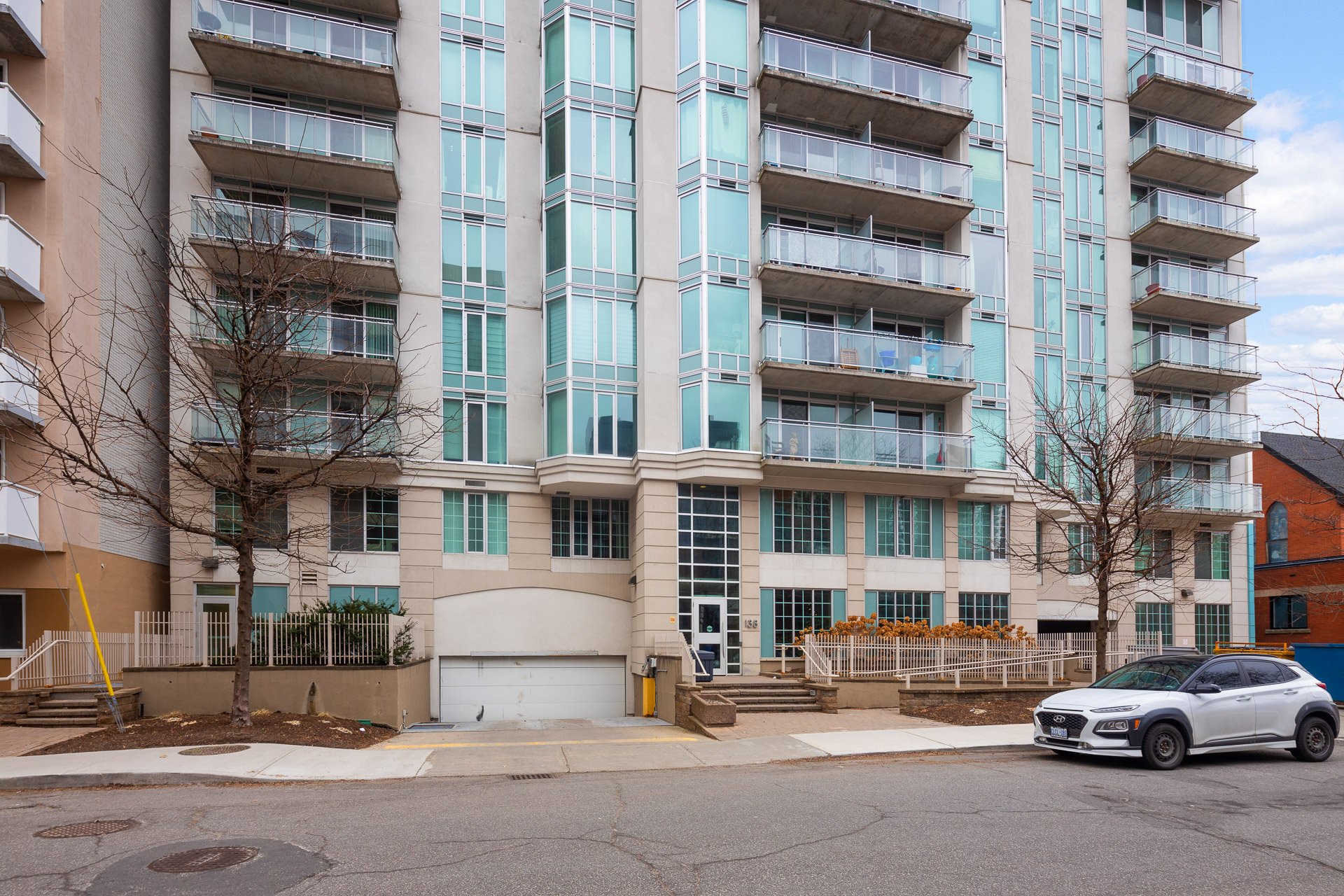 138 Somerset Street West - 809