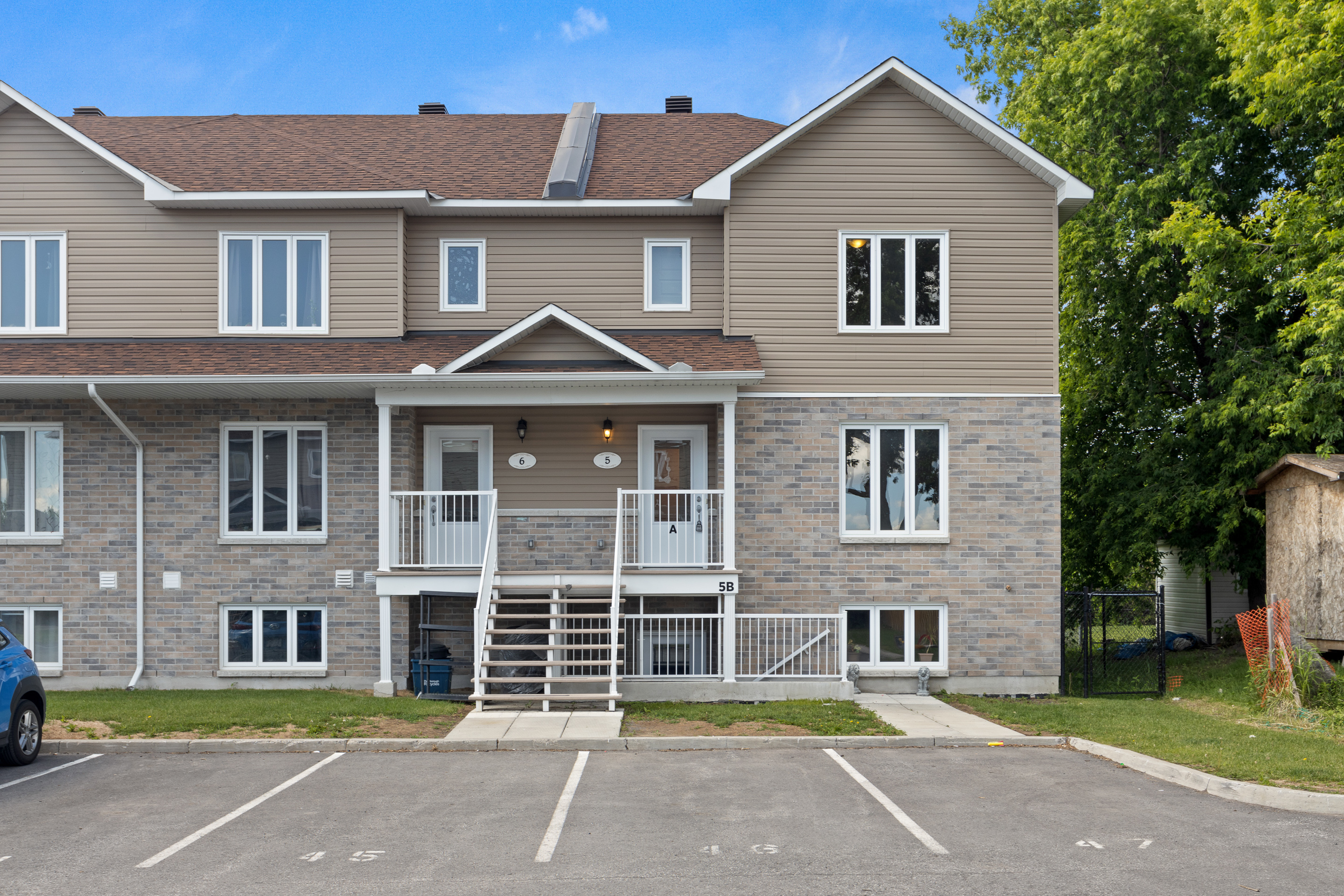 500 Ovana Crescent - 12A