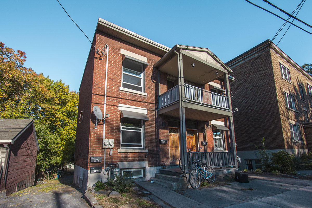 B - 917 Bronson Avenue