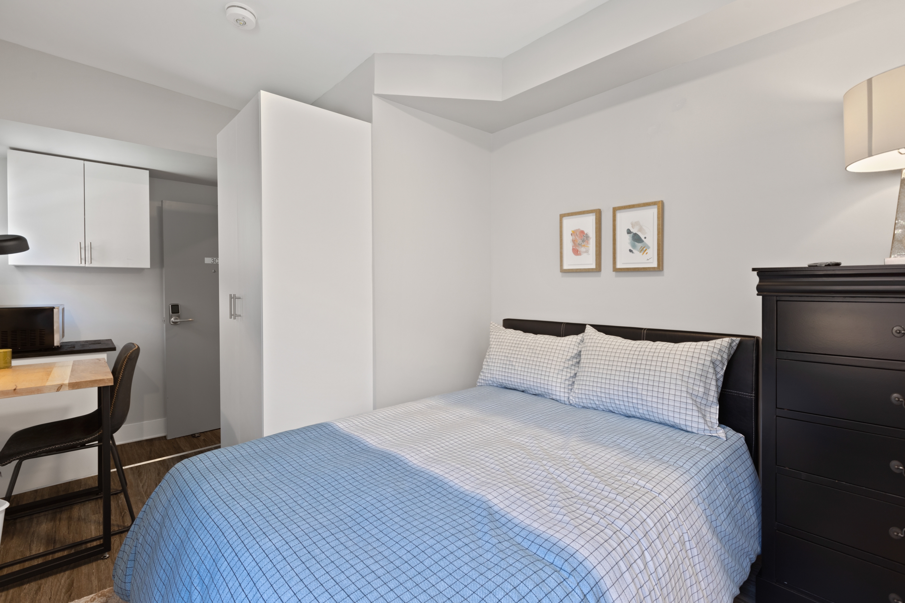 68 Sweetland Avenue - 3C