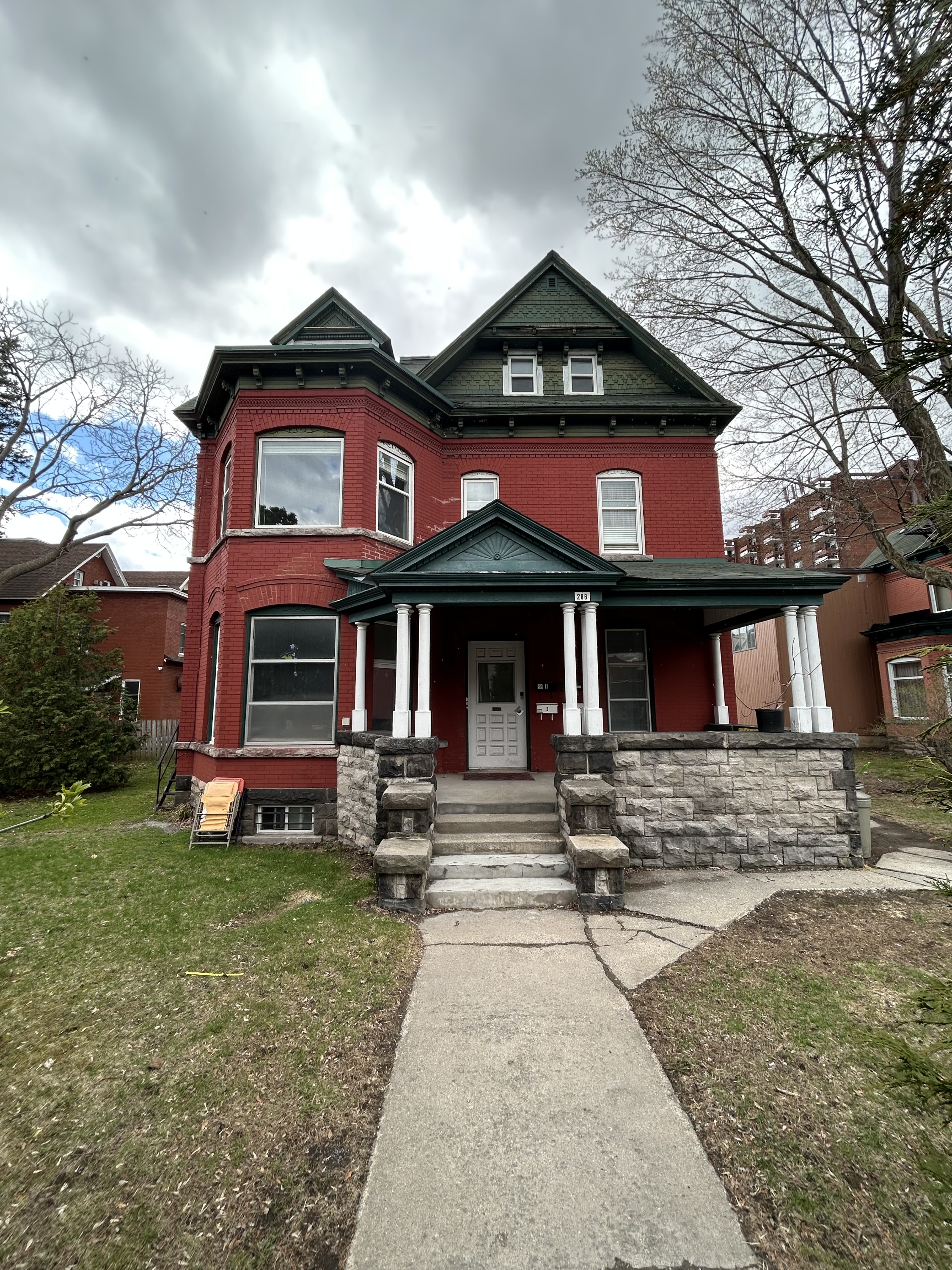 286 Charlotte Street - 4