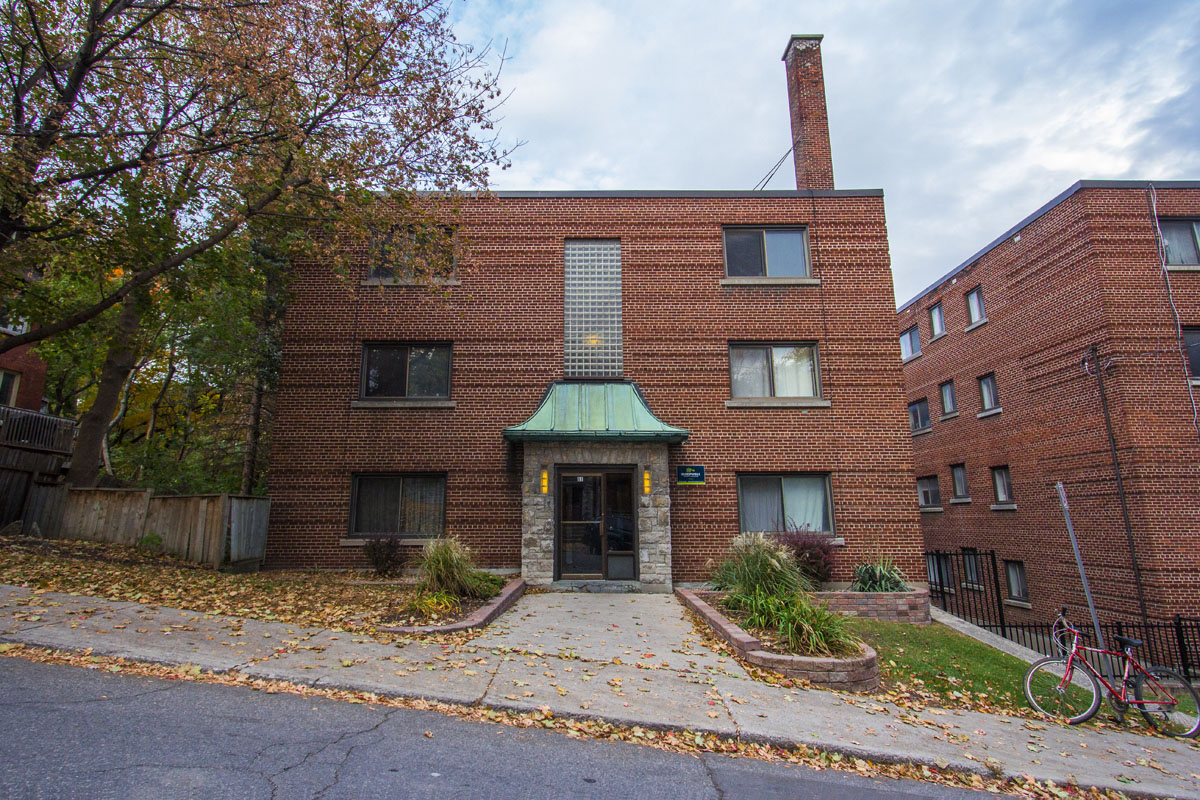 17 - 81 Russell Avenue