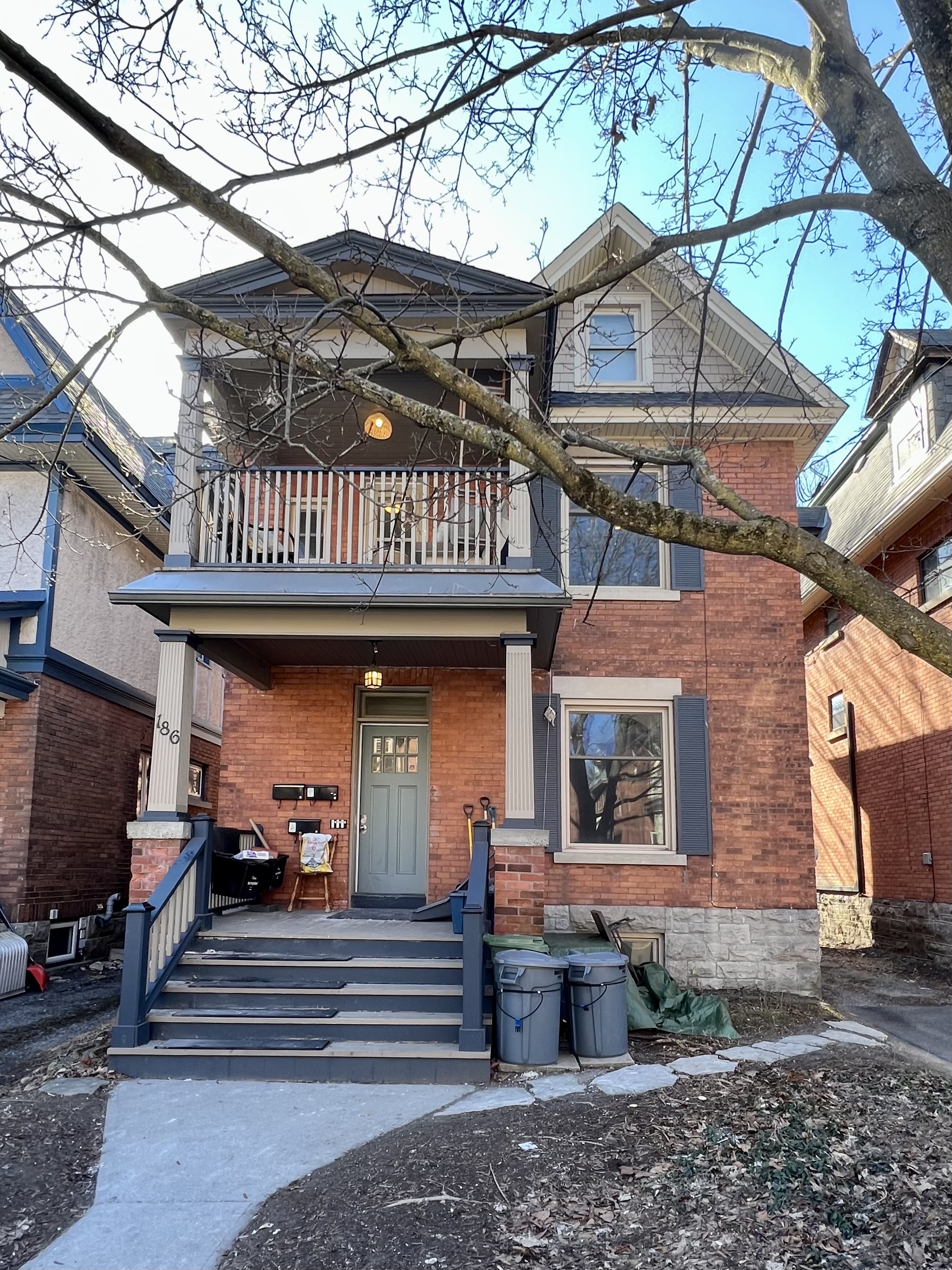 186 Holmwood Avenue - 2