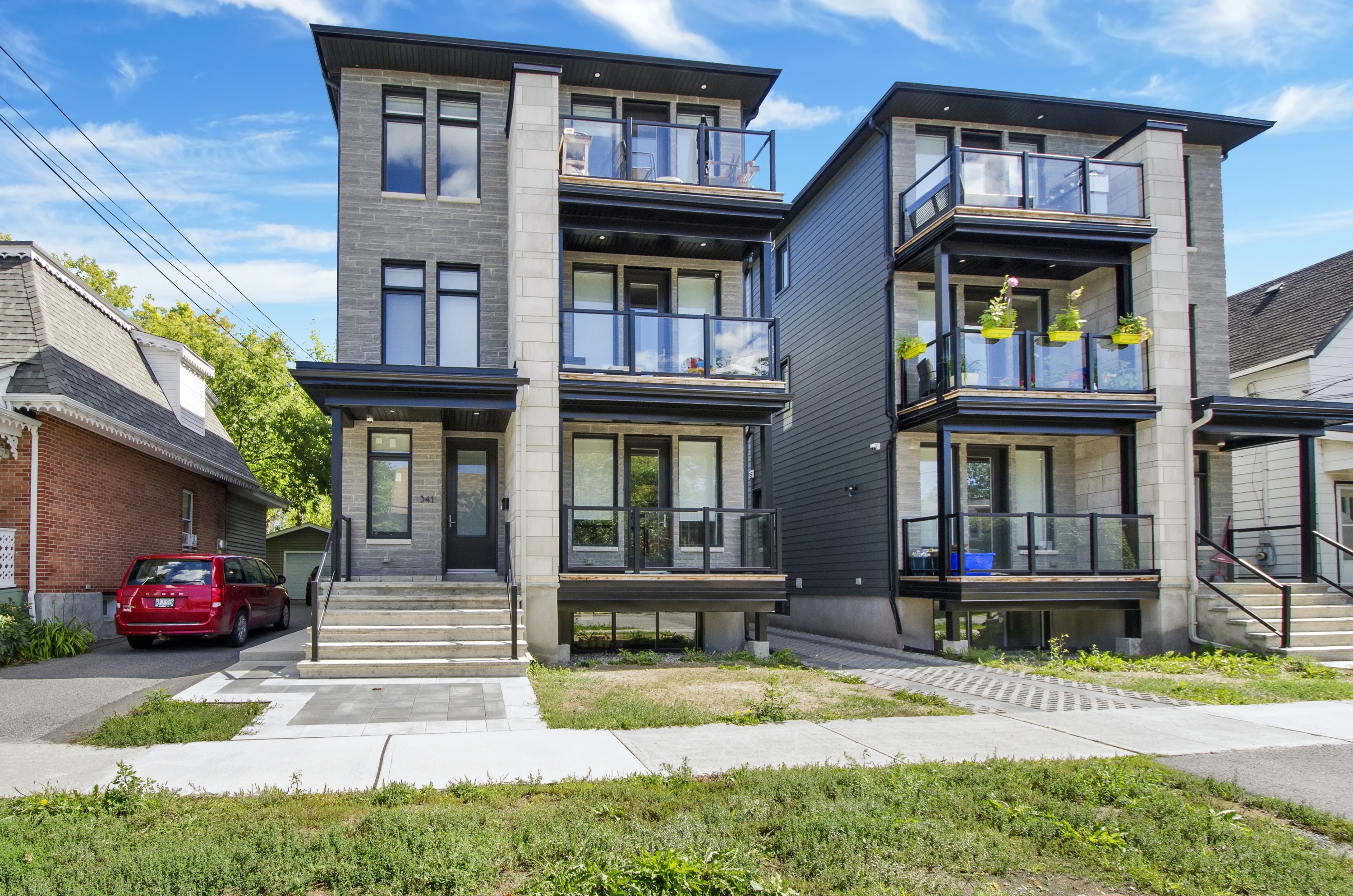 341 Tweedsmuir Avenue - B