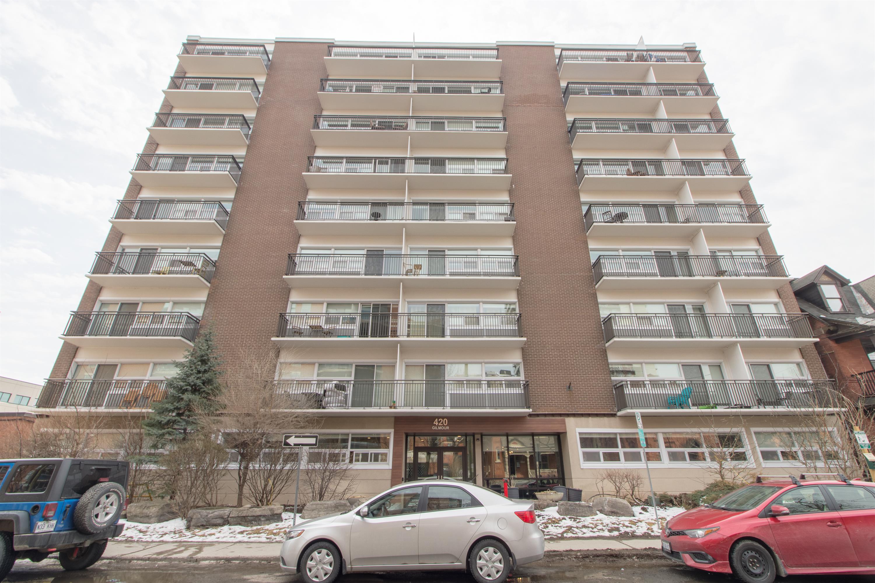 420 Gilmour Street - 606