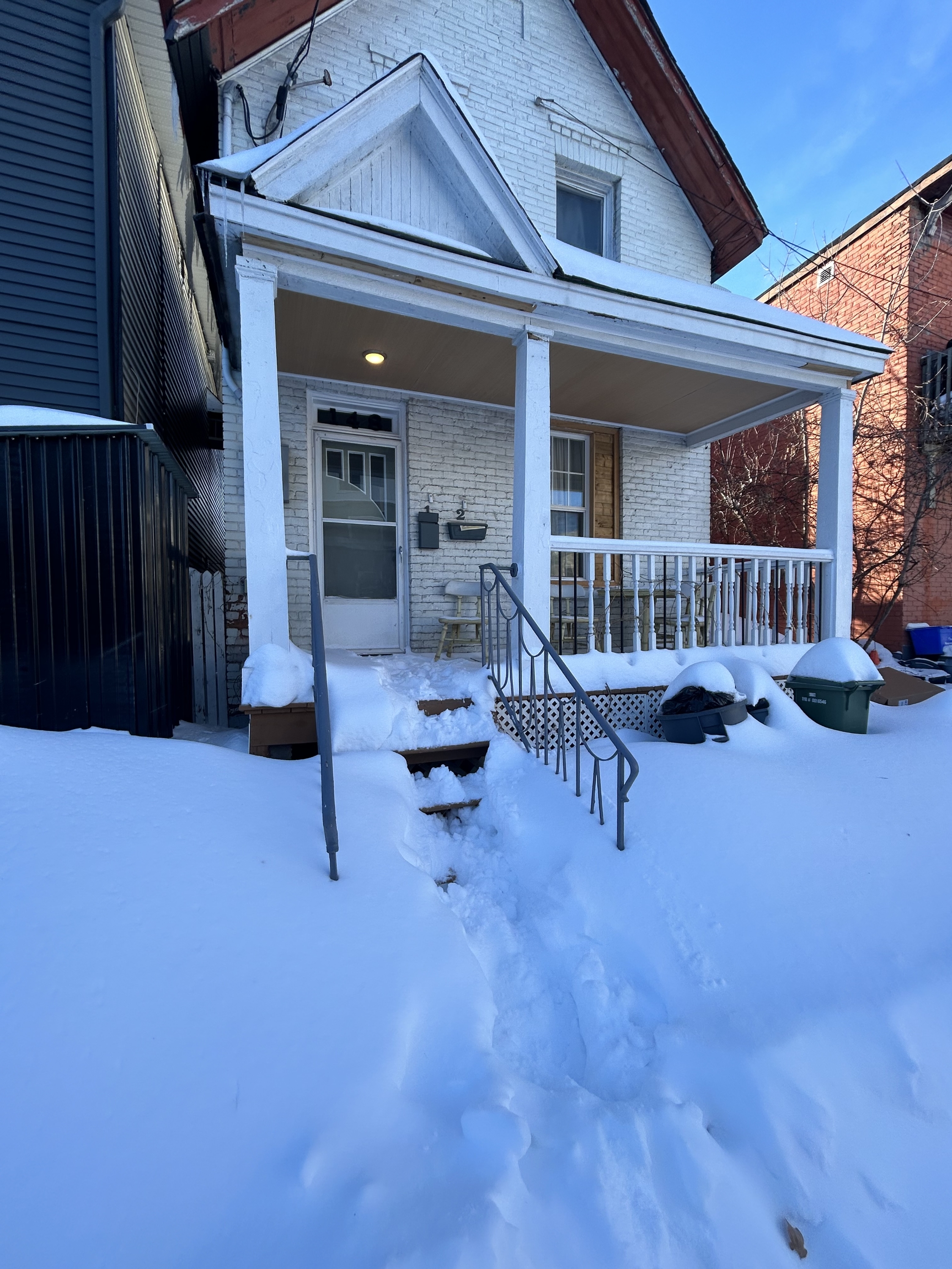 2 - 148 Hinchey Avenue