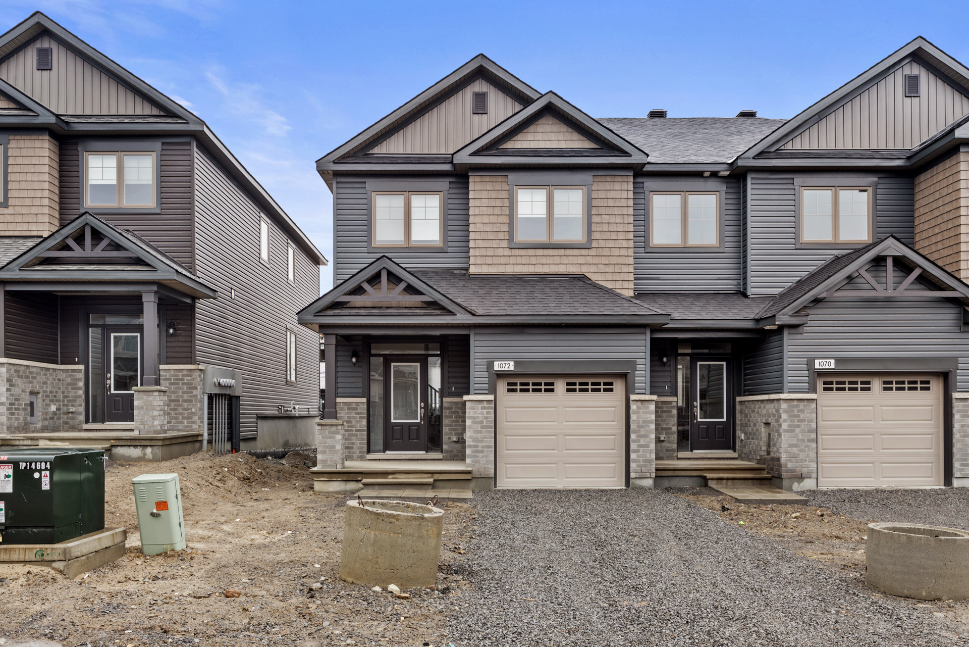 1072 Kijik Crescent