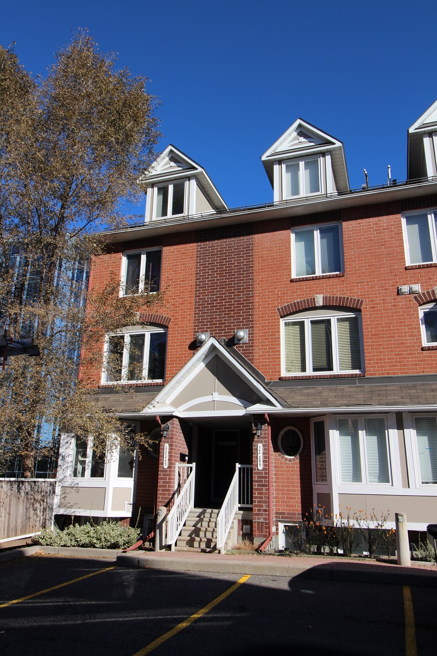 17 - 285 Nepean Street