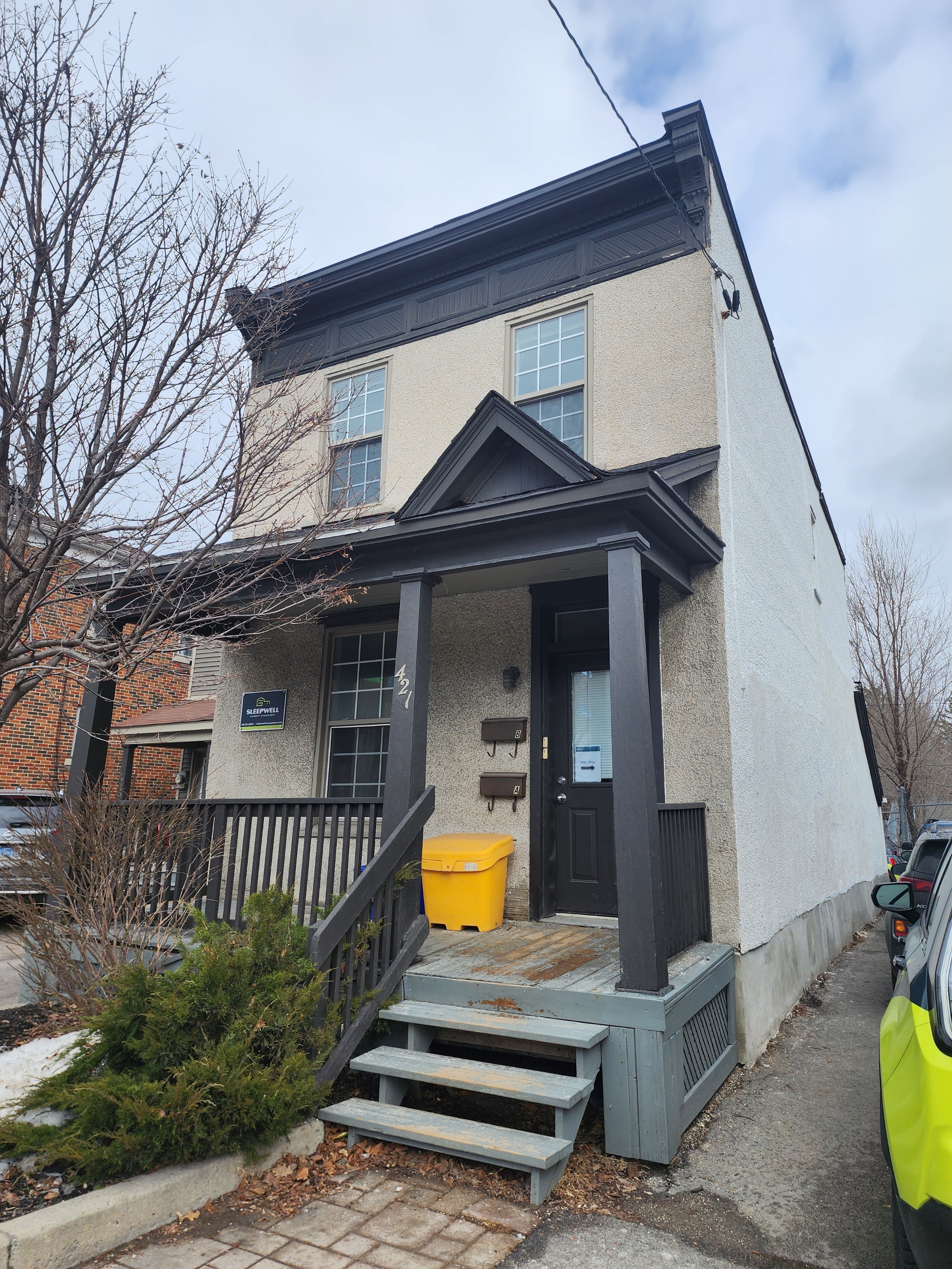 1 - 421 Bronson Avenue