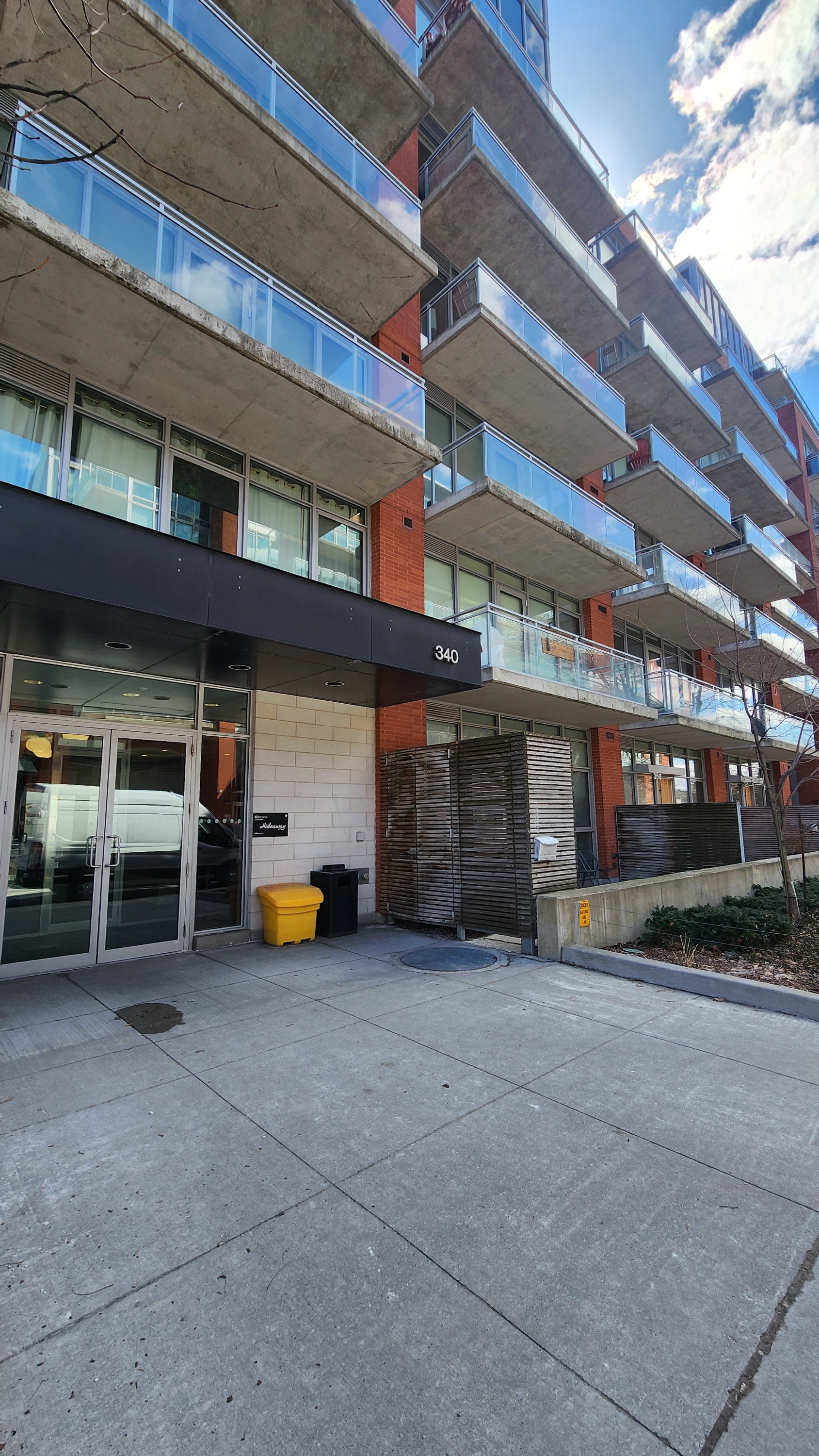 340 McLeod Street - 837