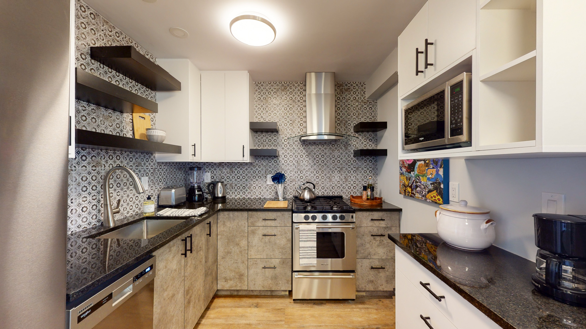 238 Carruthers Avenue - 301