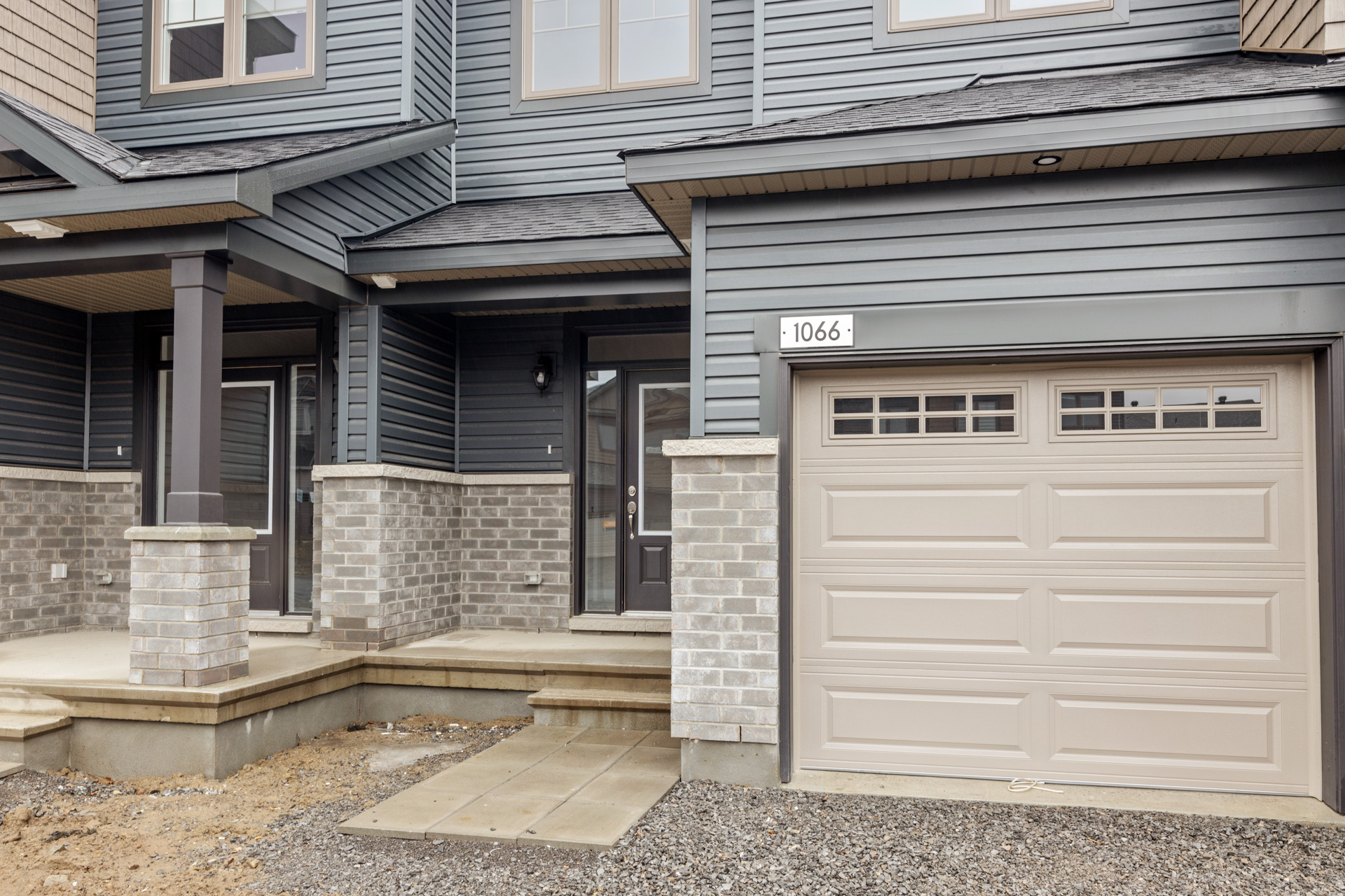 1066 Kijik Crescent