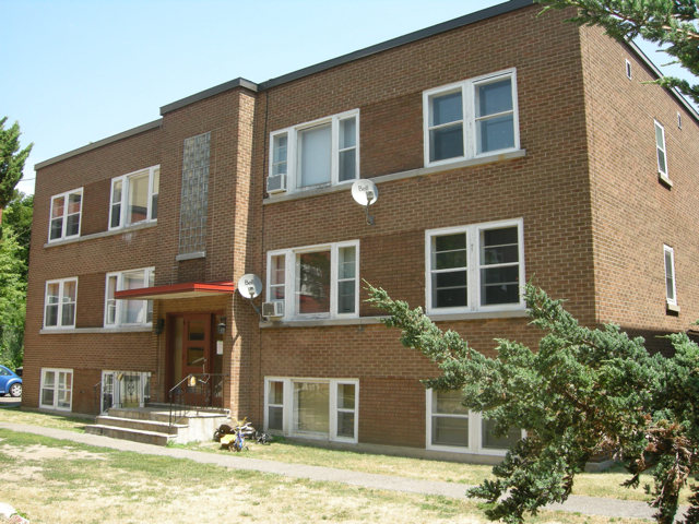 2 - 643 Rideau Street