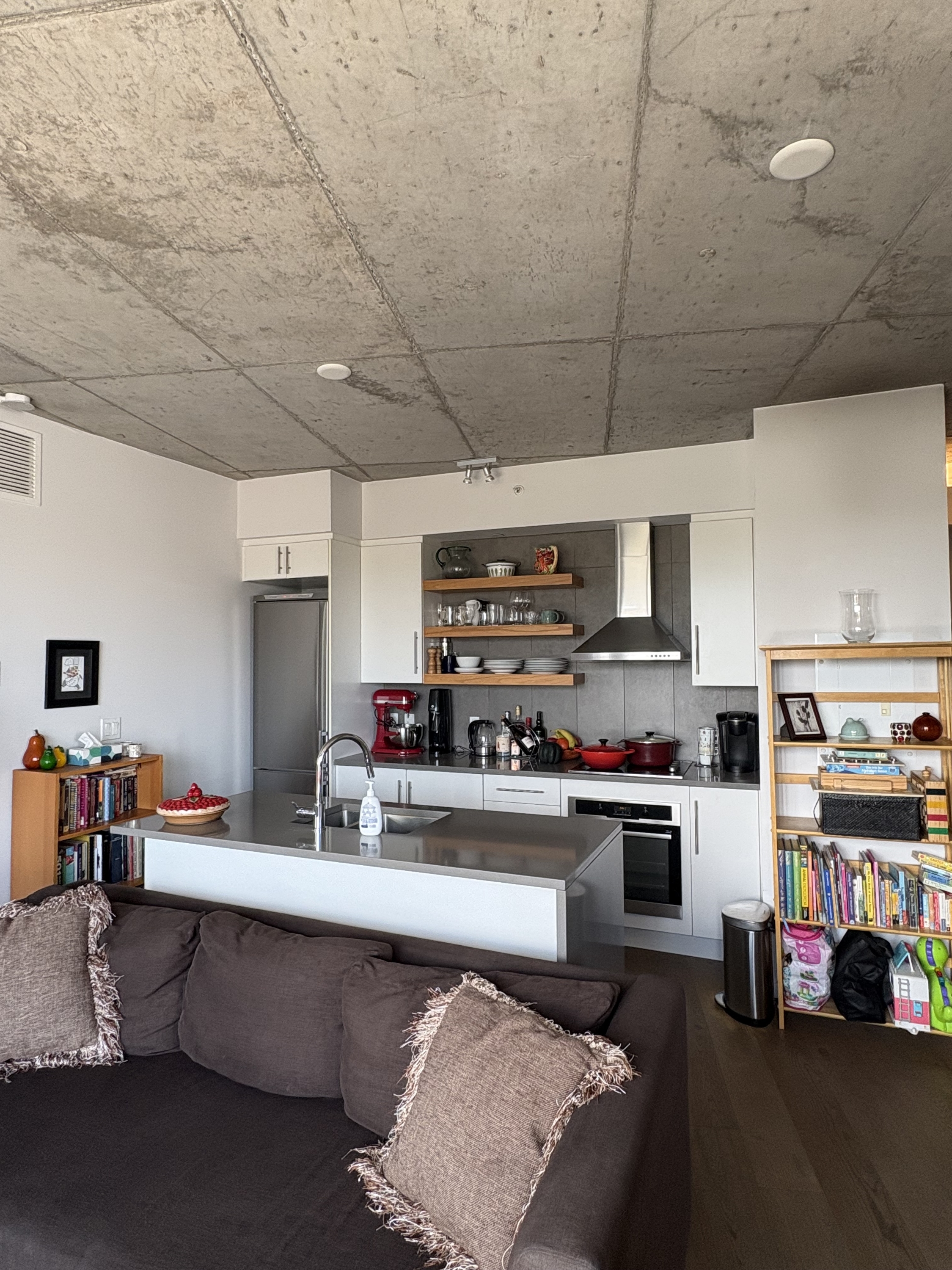 1000 Wellington Street West - 602